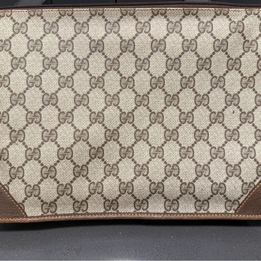Vintage Gucci Beige and Brown GG Monogram Clutch - Picture 2 of 8